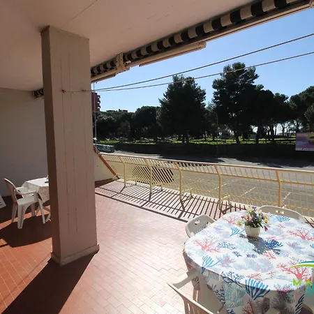 Maremma Holidays-la Terrazza דירה *